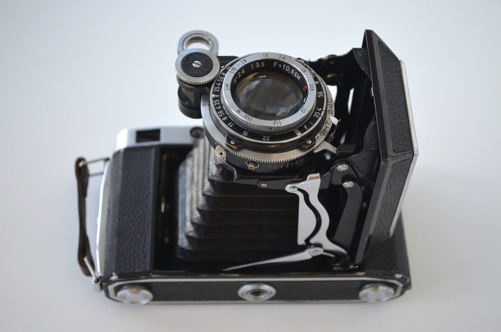 Moskva 5 Soviet 6x9 Medium format folding camera I-24 3,5/105mm S/N 5903906 - Image 2