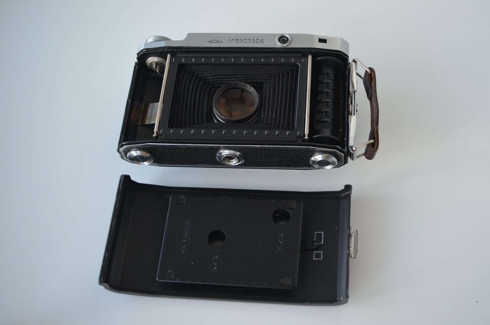 Moskva 5 Soviet 6x9 Medium format folding camera I-24 3,5/105mm S/N 5903906 - Image 10