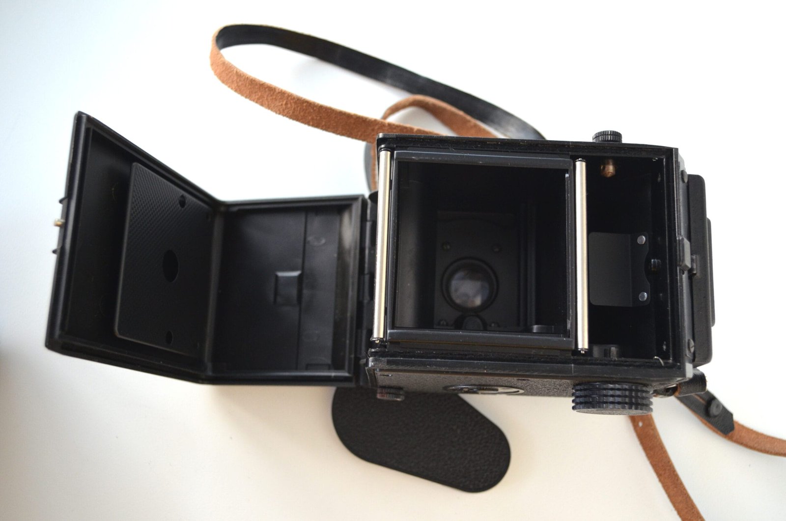 LUBITEL 166 B LOMO TLR Camera Medium Format 6x6. S/N: 81703442 - Image 10