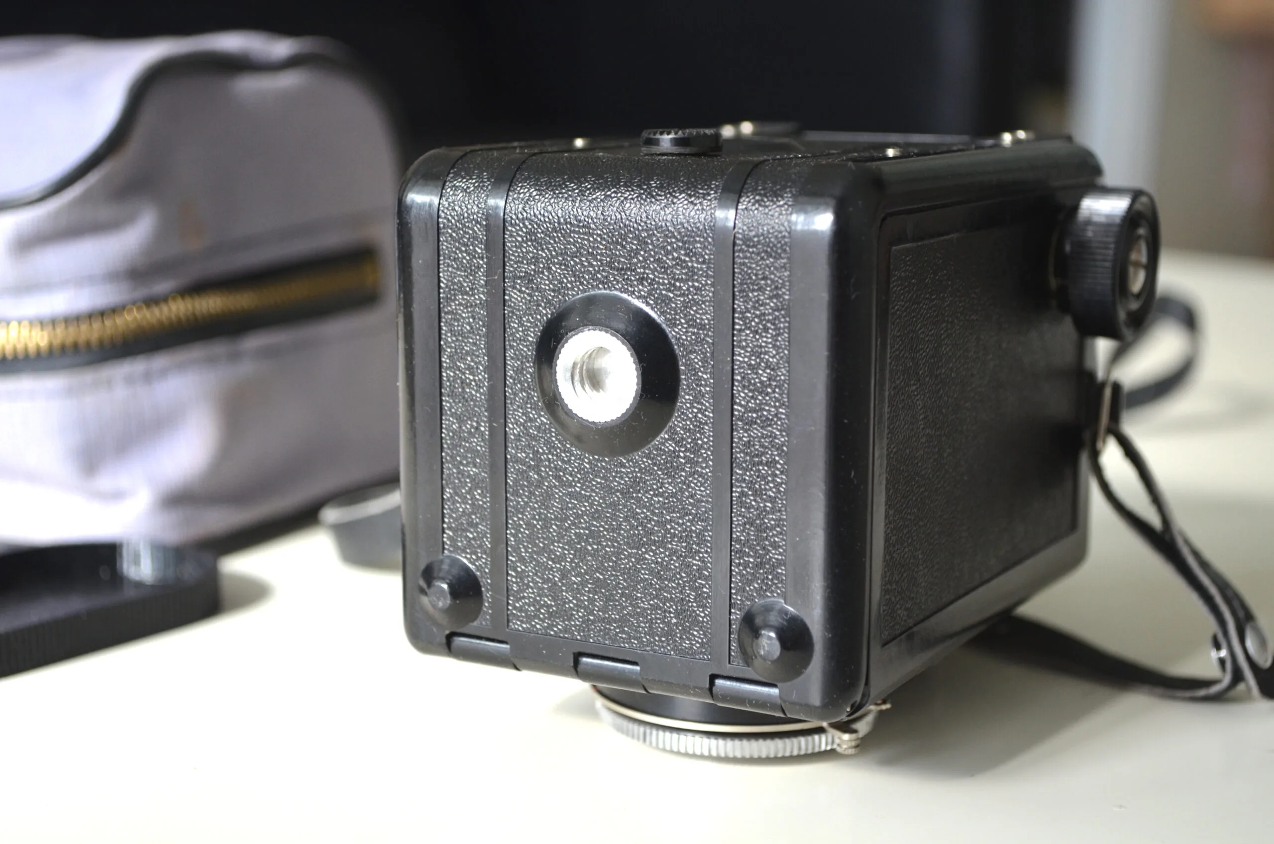 Lubitel Soviet TLR Camera Medium Format 6x6 S/N: 33699 - Image 5