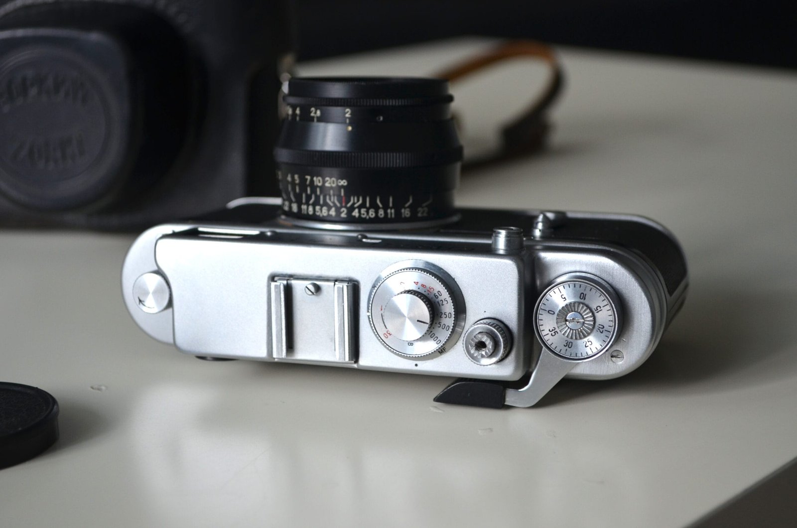 Zorki 4k Soviet Rangefinder Camera 35mm with Jupiter 8 2/50mm S/N 7371141 - Image 3