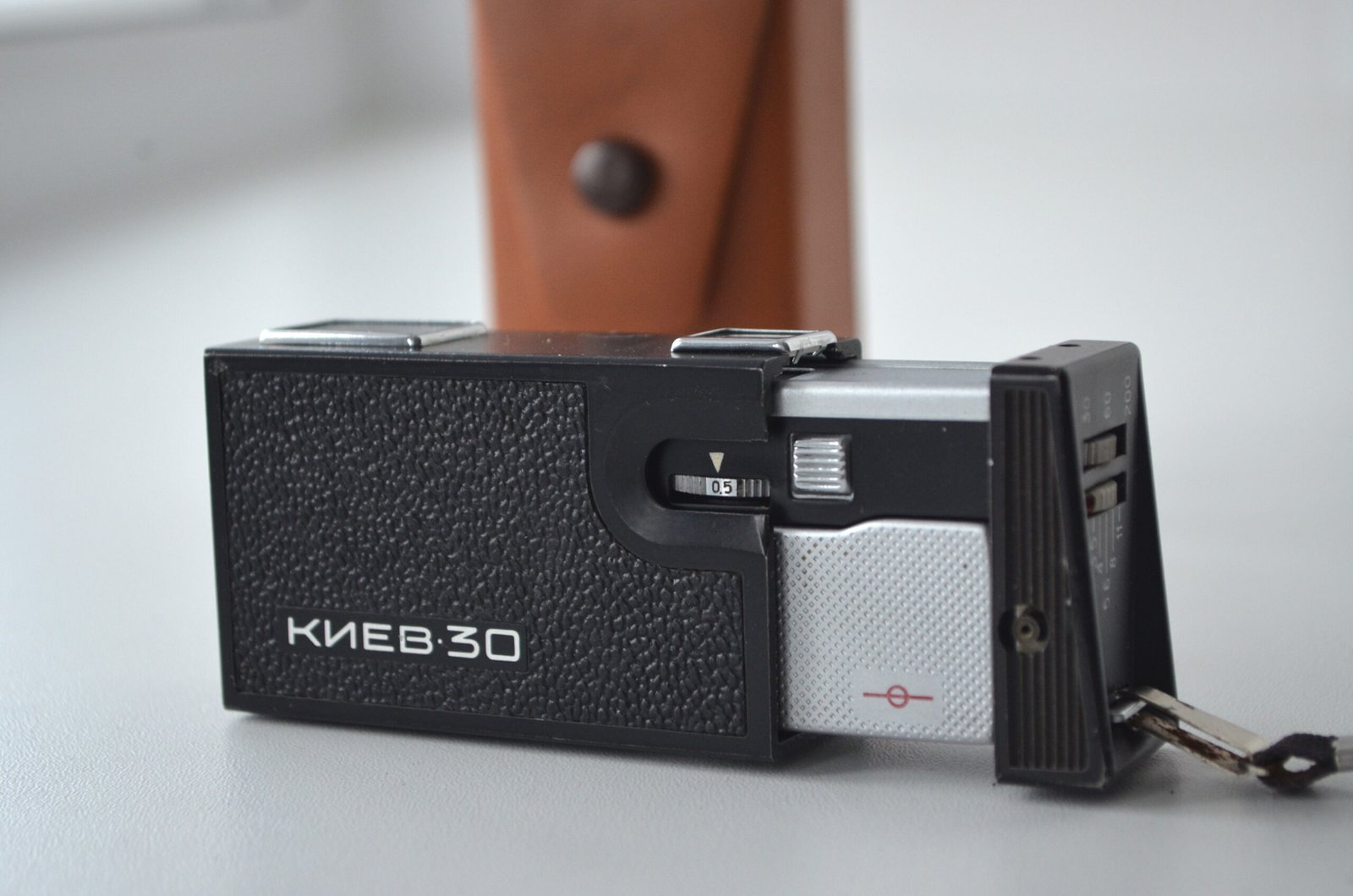 KIEV 30 Soviet 16mm Camera Lens INDUSTAR - M 3,5/23mm S/N 8157072 - Image 2