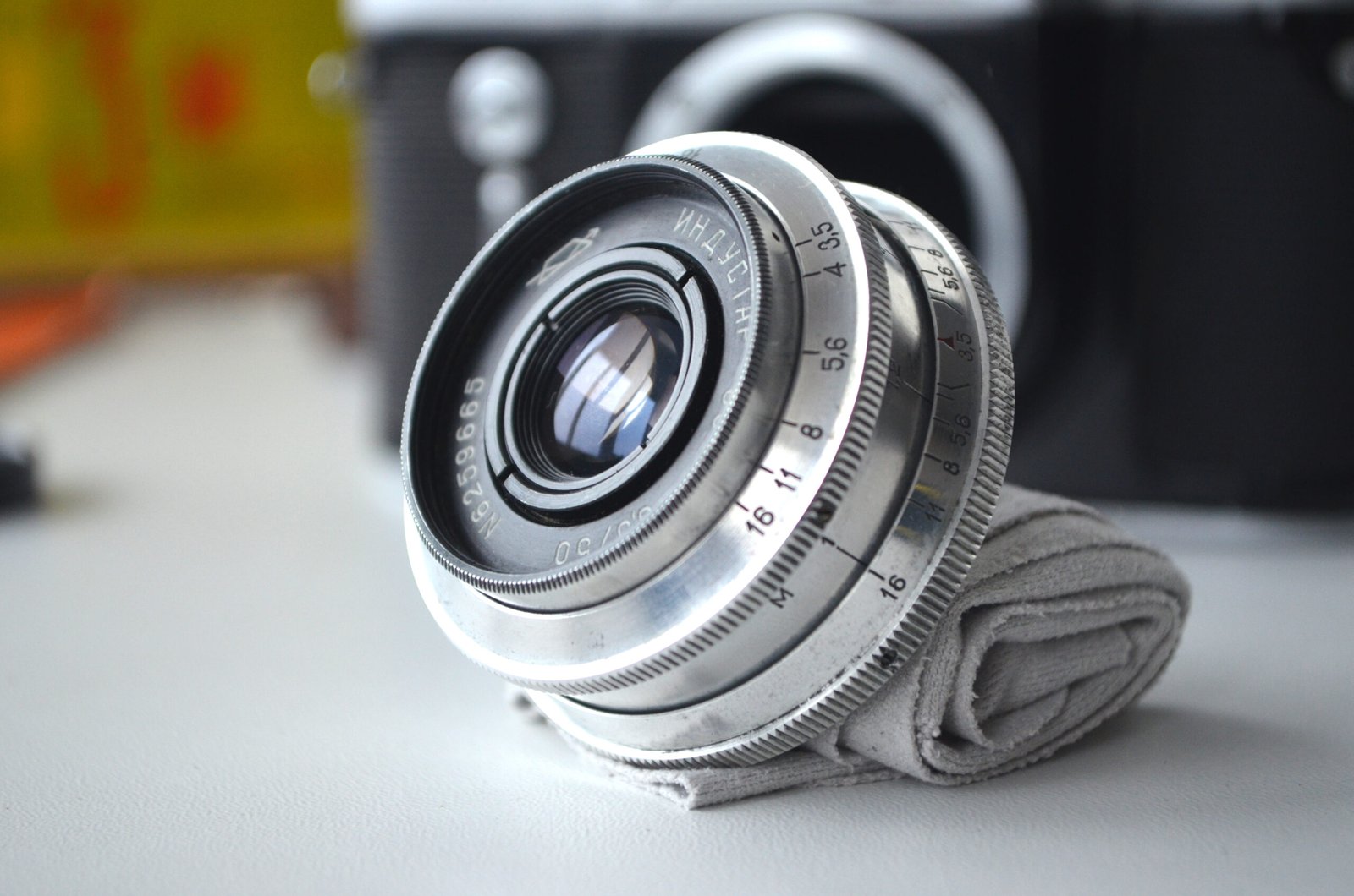 Zenit 3m Soviet 35mm SLR Camera Industar 50 3.5/50mm in original box - Image 9