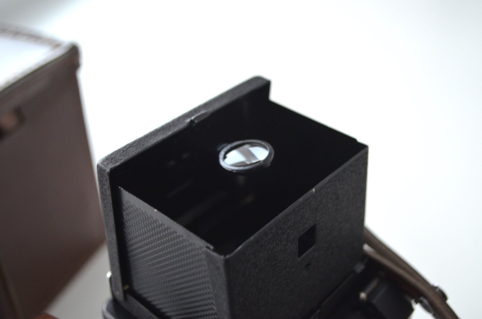 Lubitel 2 LOMO Soviet TLR Camera Medium Format 6x6 S/N: 113773 - Image 9