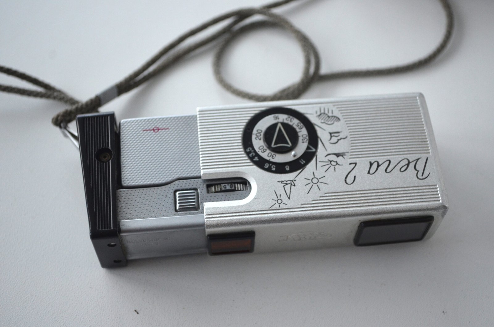 Kiev Vega 2 Soviet 16mm Camera Lens Industar - M f3,5 23mm S/N 24761