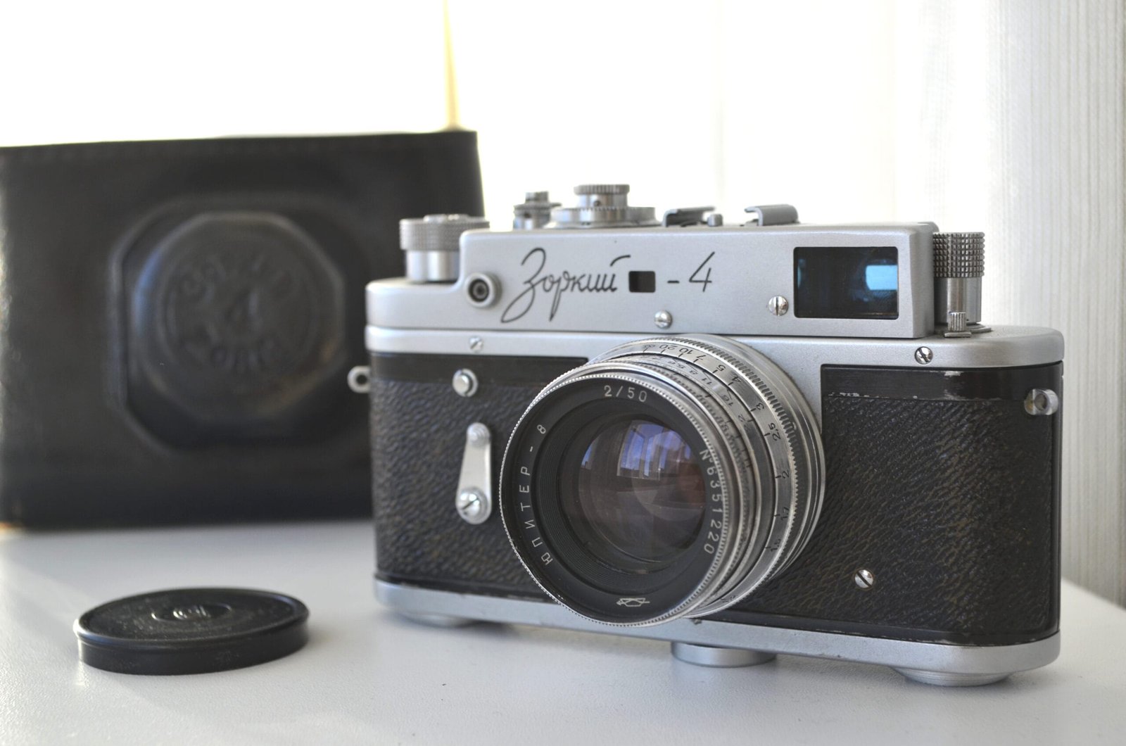 Zorki 4 Soviet Rangefinder Camera 35mm with Jupiter 8 2/50mm S/N 6568941