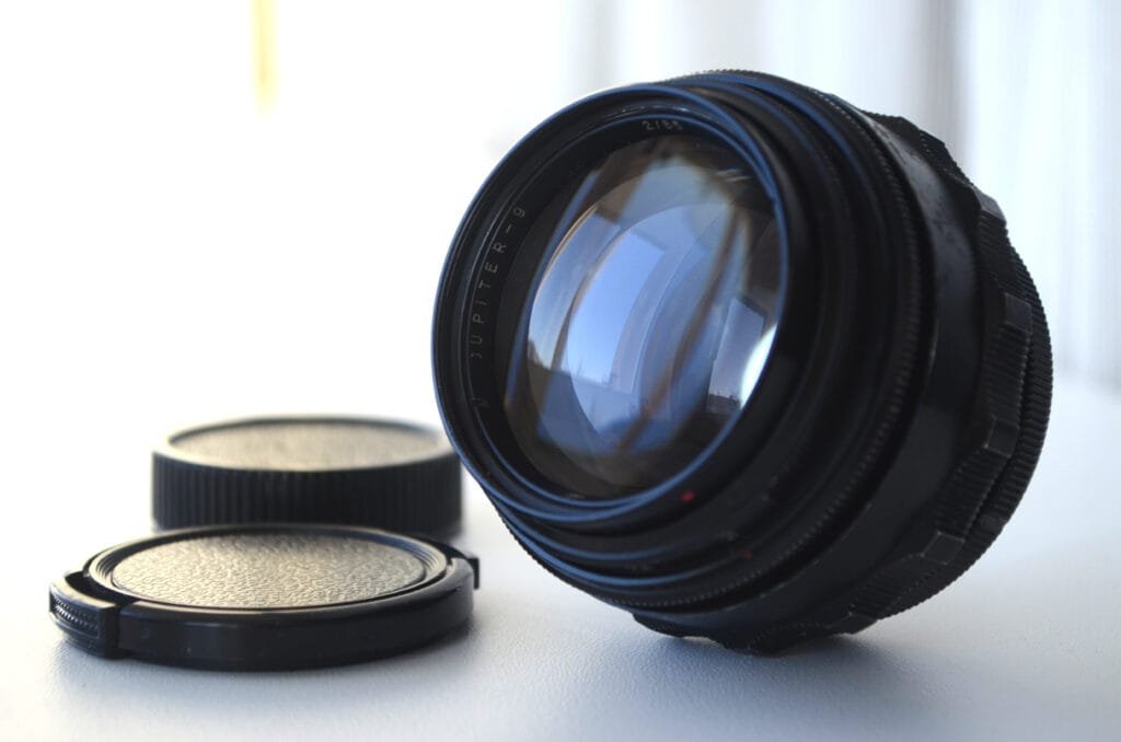 JUPITER 9 85mm f/2 LZOS SLR lens M42 s/n 8300312 - to buy on