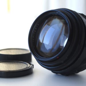 JUPITER 9 85mm f/2 LZOS SLR lens M42 s/n 8300312