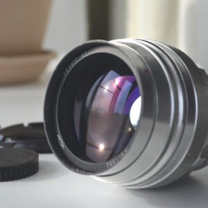 HELIOS 40 (1961) m39 Silver 85mm f/1.5 Soviet lens s/n 611553