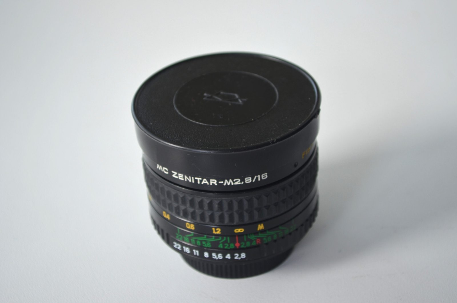 MC Zenitar M 16mm f2,8 M42 Super Wide Fish Eye S/N 103220 - to buy