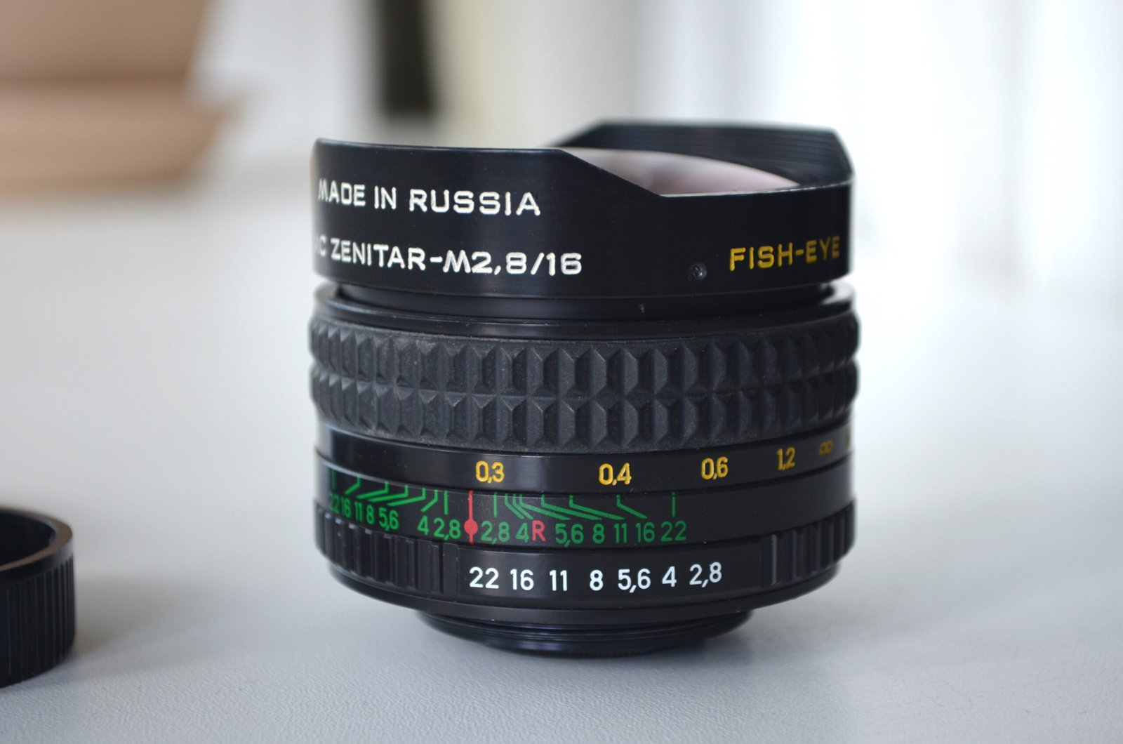 MC Zenitar M 16mm f2,8 M42 Super Wide Fish Eye S/N 103220 - to buy