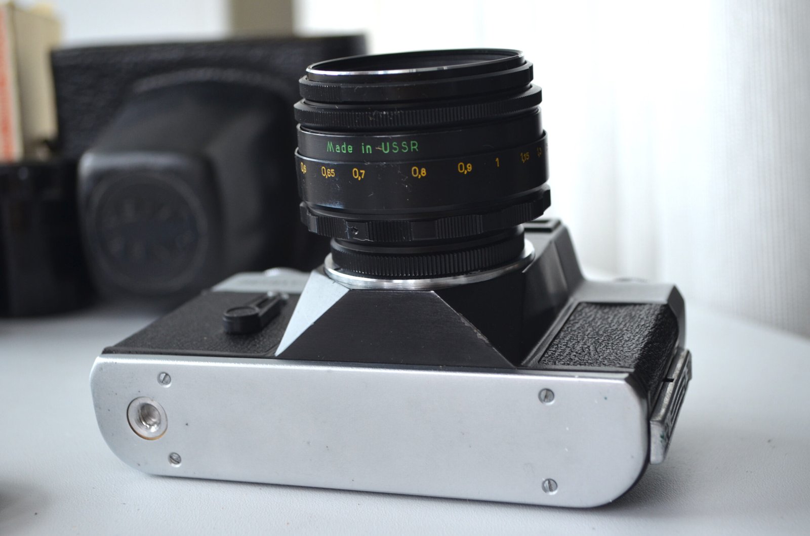 Zenit E Soviet 35mm SLR Camera with Helios 44-2 2/58mm Lens M42 original box - Image 6