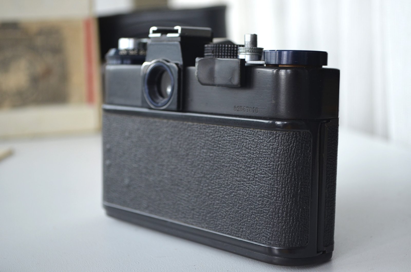 Zenit ET Soviet 35mm SLR Camera with Helios 44-2 2/58mm Lens M42 - Image 2