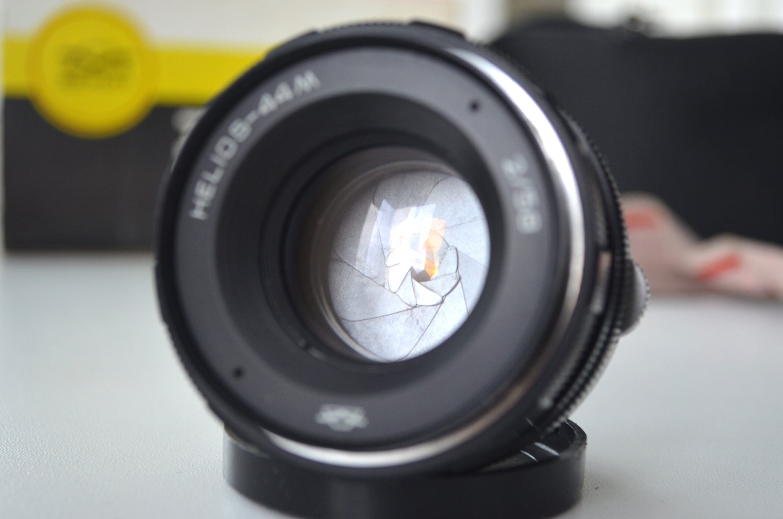 Zenit 122 Soviet 35mm SLR Camera with Helios 44m 2/58mm Lens M42 - Image 8