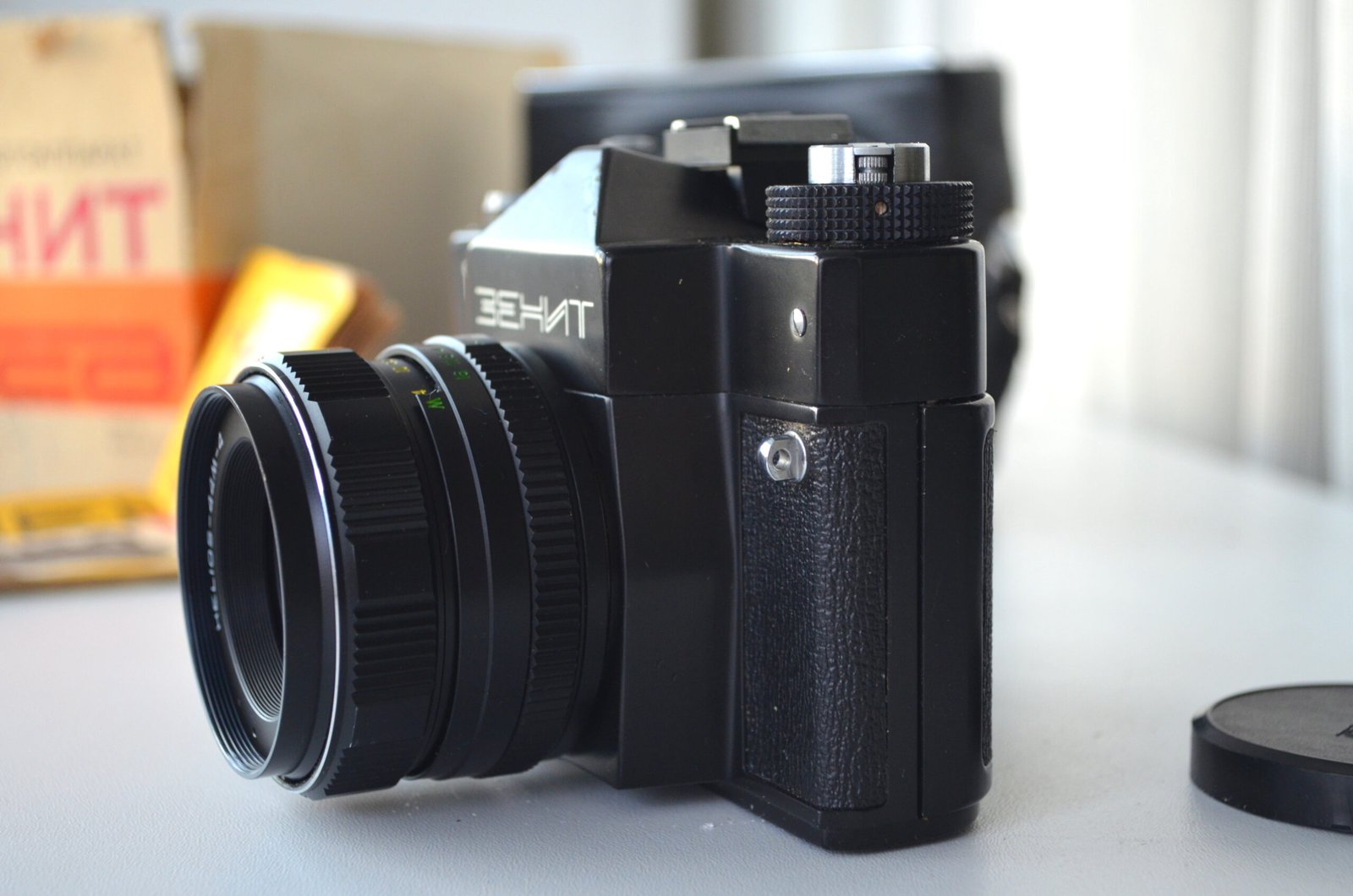 Zenit 12SD (12XP) Soviet 35mm SLR Camera with Helios 44m-4 2/58mm Lens M42 - Image 4