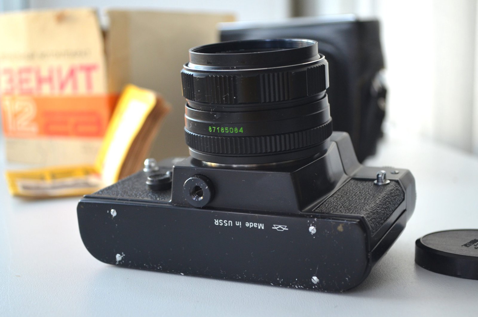 Zenit 12SD (12XP) Soviet 35mm SLR Camera with Helios 44m-4 2/58mm Lens M42 - Image 6