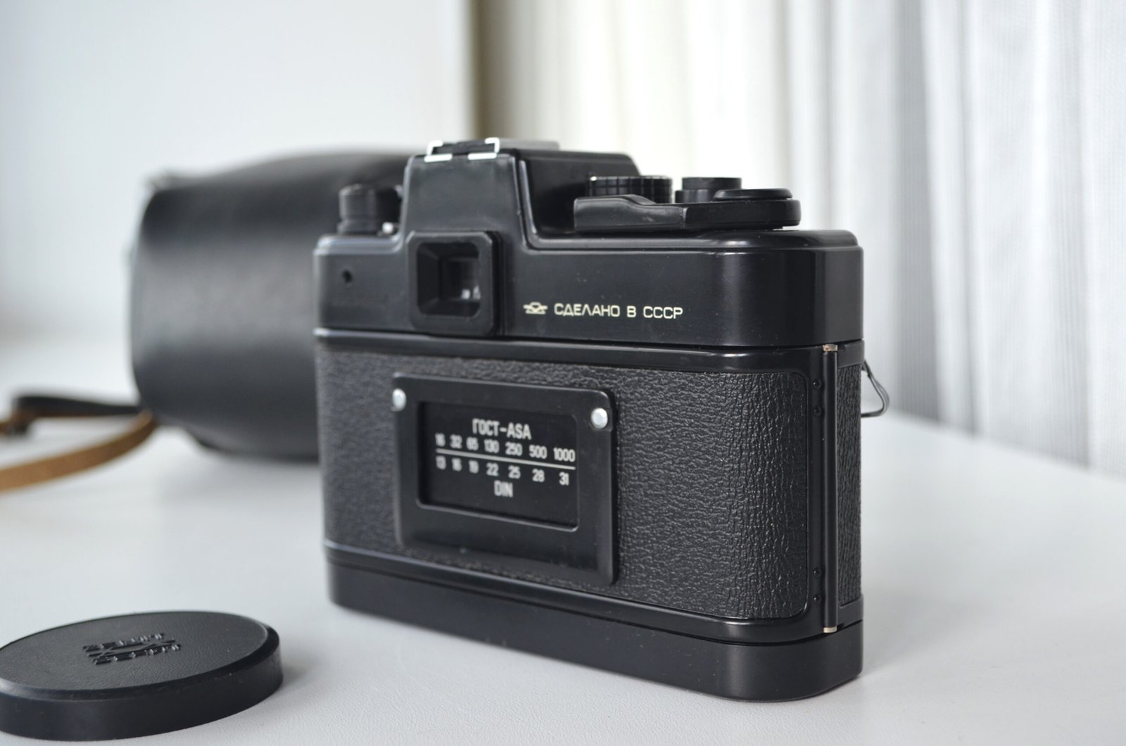 Zenit 19 Soviet 35mm SLR Camera with Helios 44m-4 2/58mm Lens M42 - Image 2