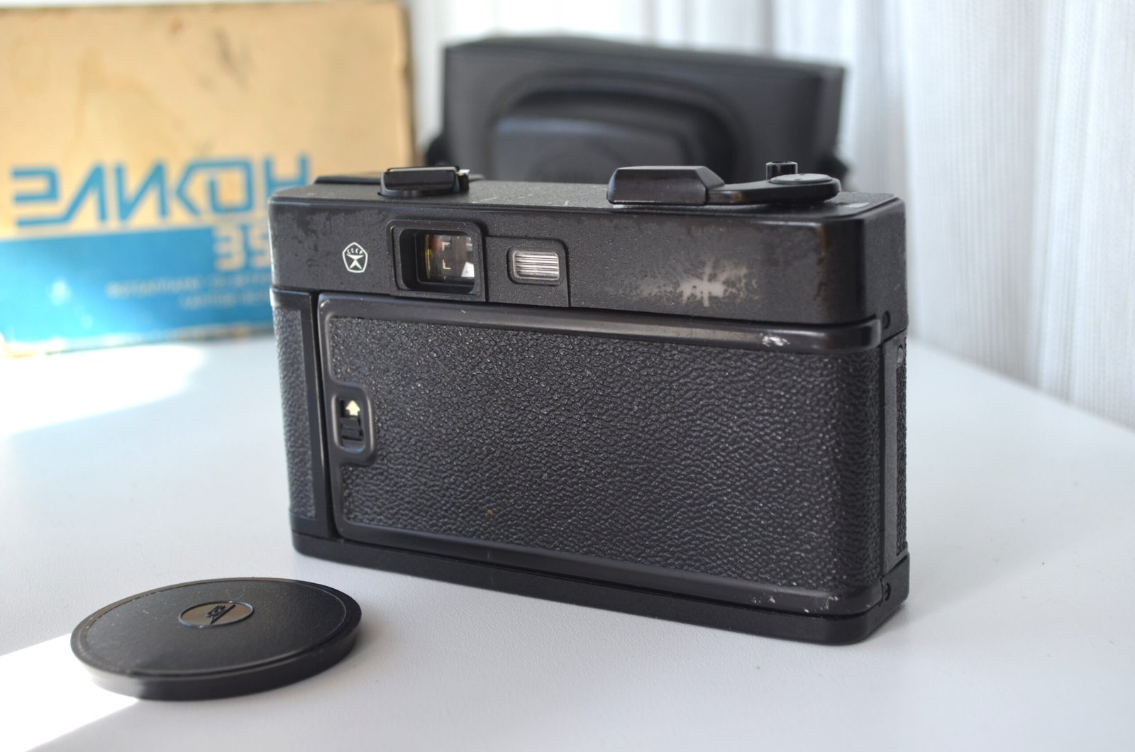 Elikon 35C Soviet 35mm Film Camera - Image 2