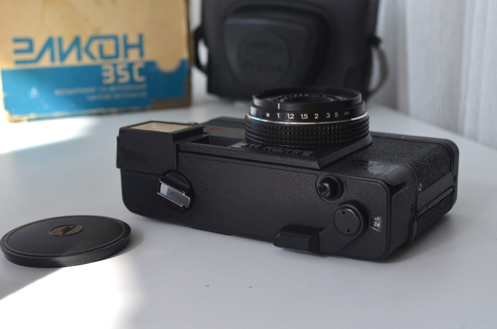 Elikon 35C Soviet 35mm Film Camera - Image 3