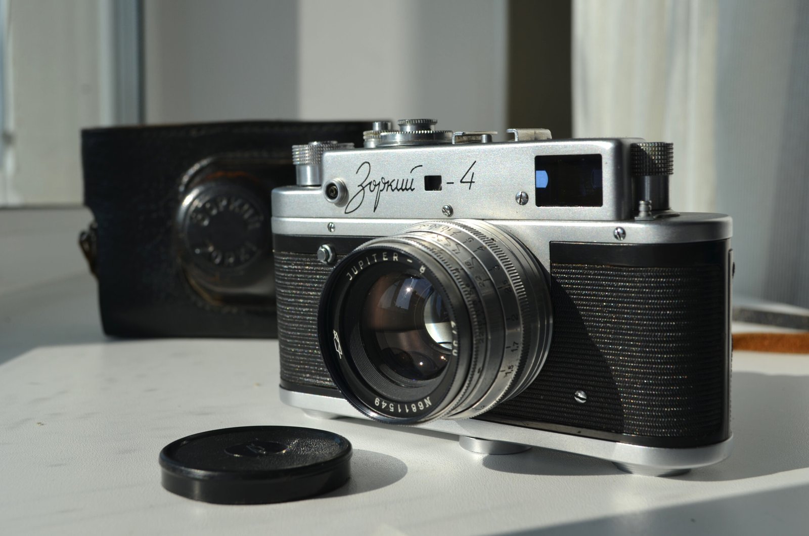 Zorki 4 Soviet Rangefinder Camera 35mm with Jupiter 8 2/50mm S/N 73558798