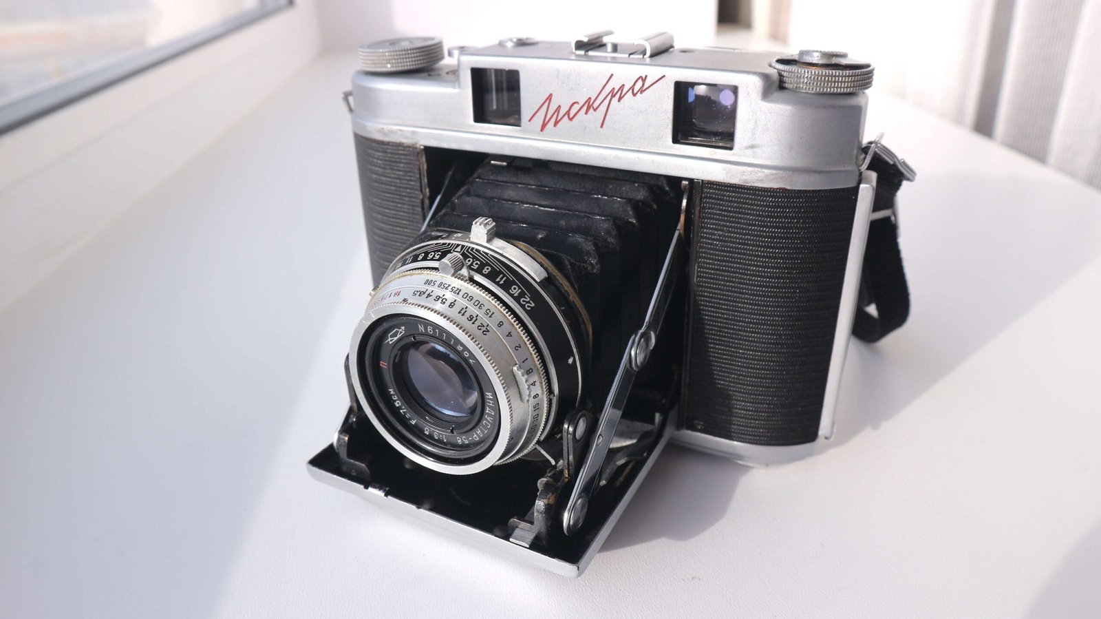 ISKRA Soviet 6×6 medium format folding camera INDUSTAR-58 3,5/75mm