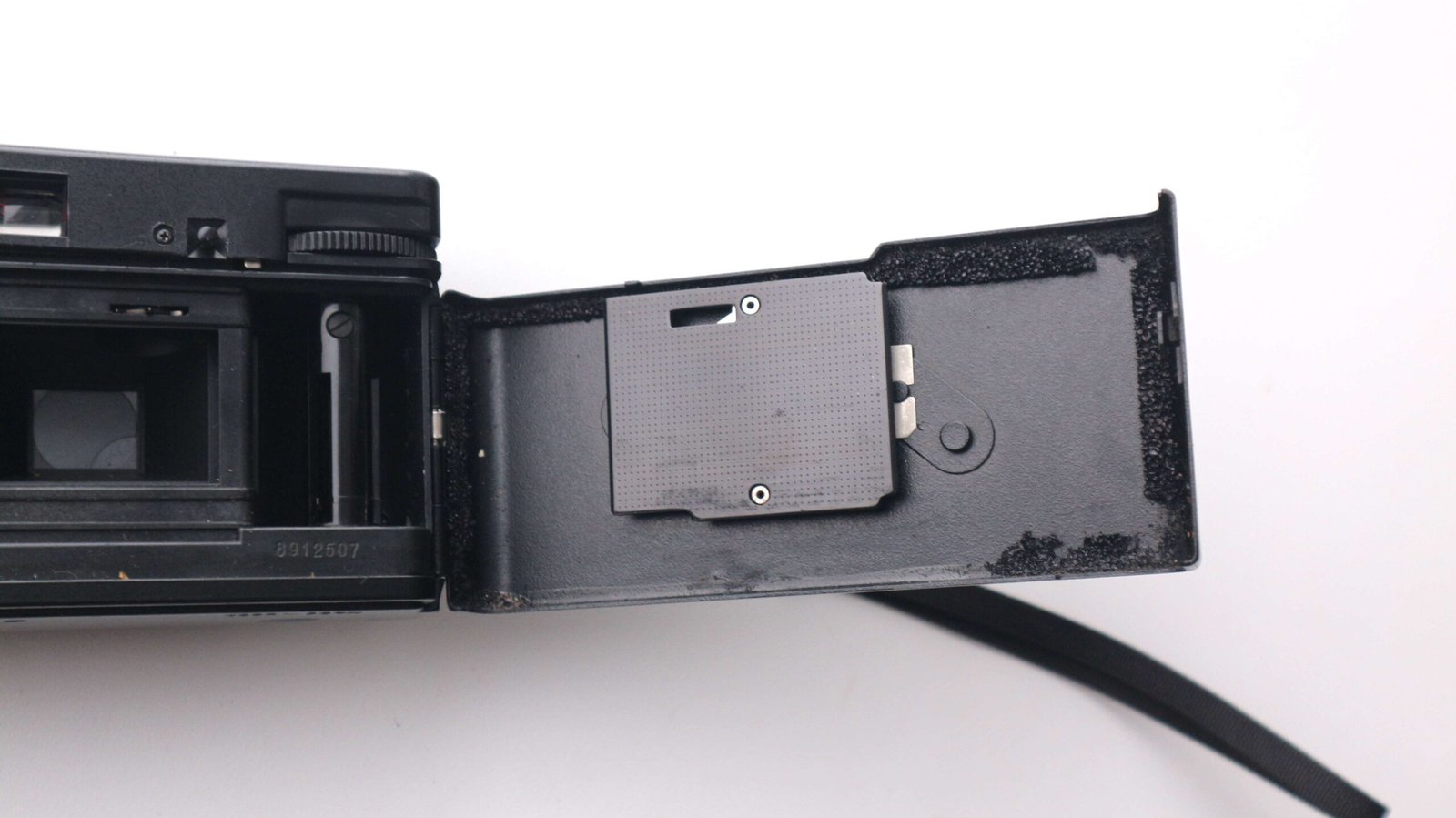 Zenit 35F 35mm Soviet Film Compact Camera - Image 7