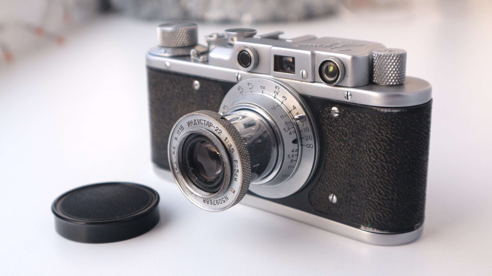 Zorki 1 Soviet Rangefinder Camera 35mm industar 22 50mm s/n 5507341