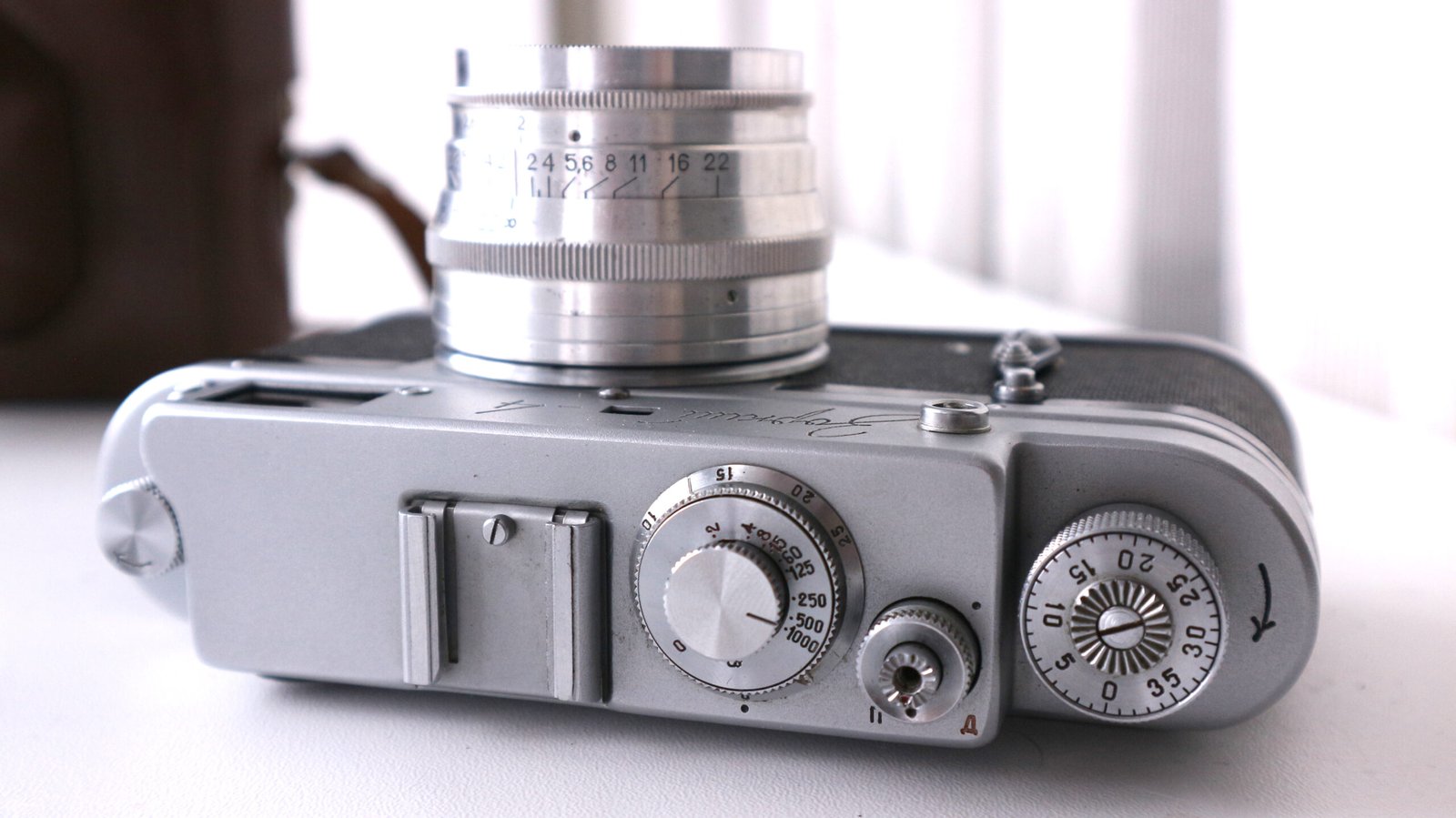 Zorki 4 Soviet Rangefinder Camera 35mm with Jupiter 8 2/50mm S/N 62108502 - Image 3