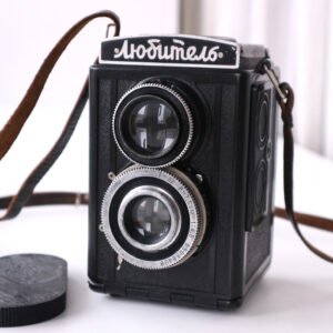 Lubitel Soviet TLR Camera Medium Format 6x6 S/N: 55098498