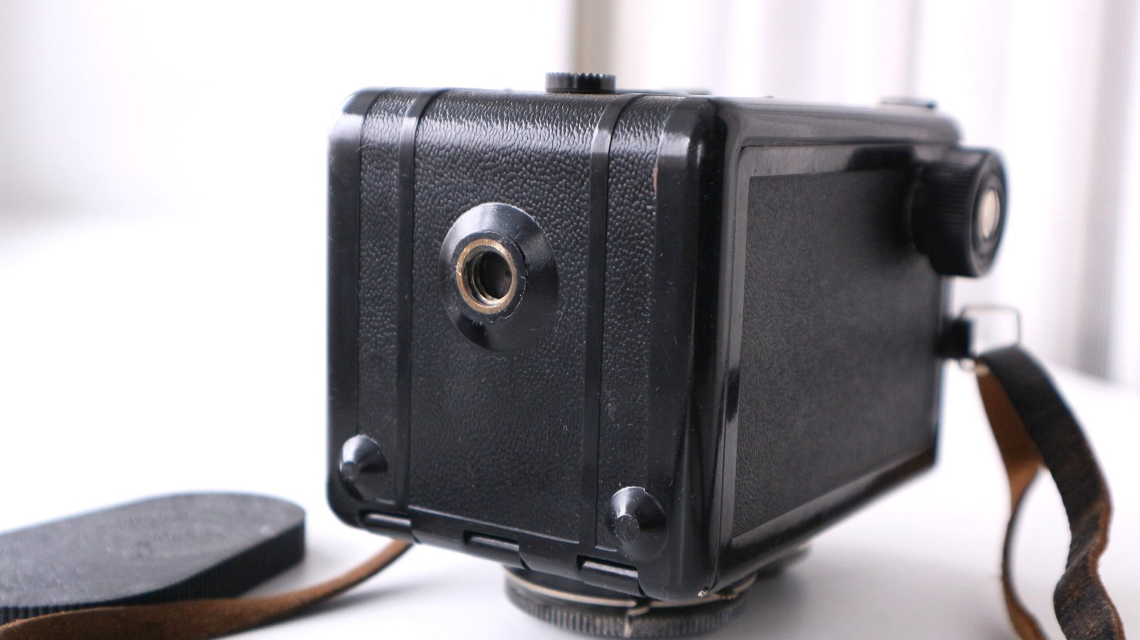 Lubitel Soviet TLR Camera Medium Format 6x6 S/N: 55098498 - Image 7