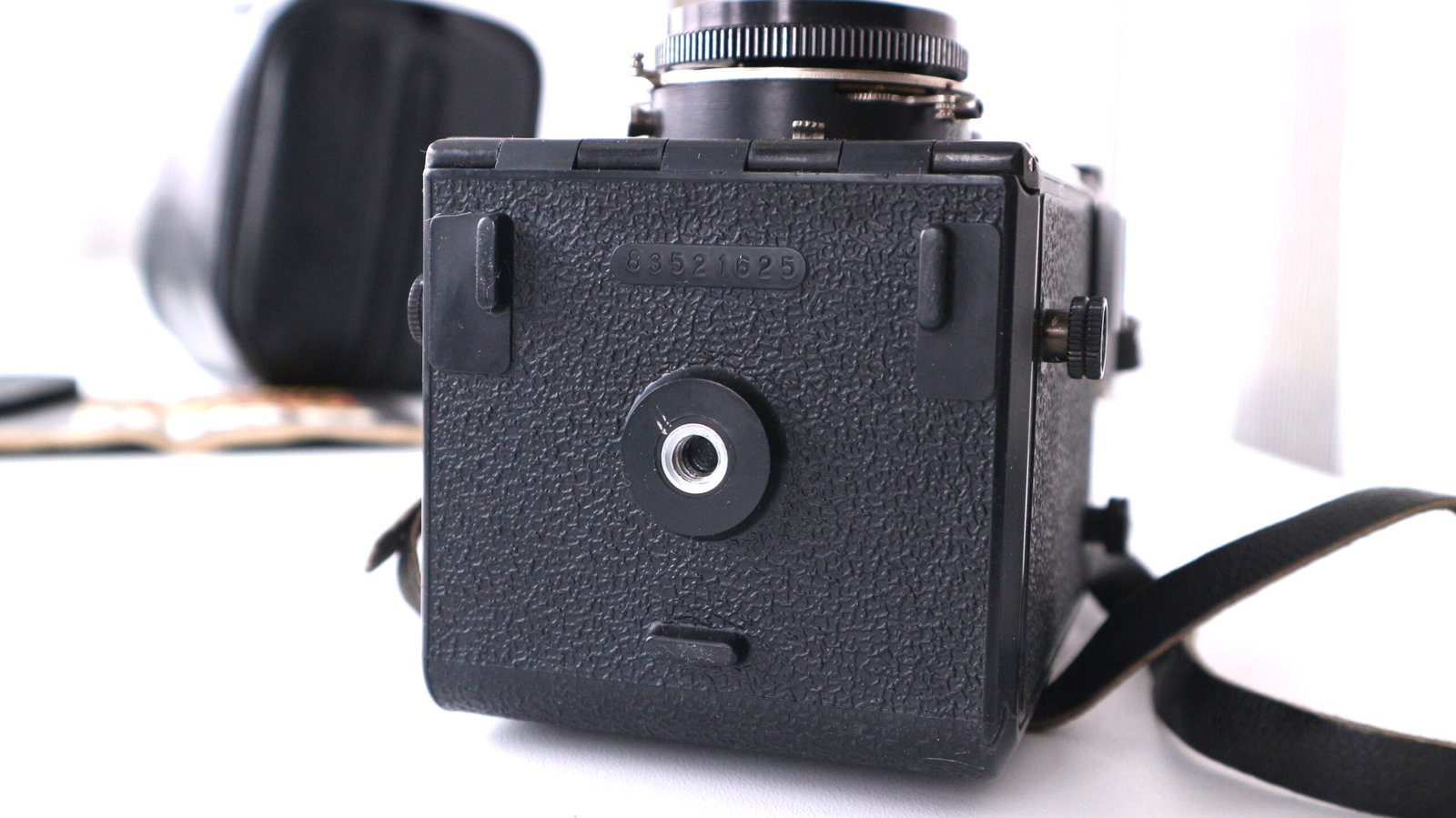 Lubitel 166 B LOMO TLR Camera Medium Format 6x6. S/N: 83521625 - Image 3
