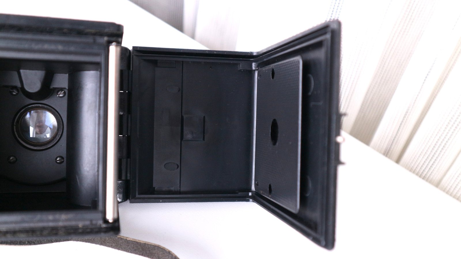 Lubitel 166 B LOMO TLR Camera Medium Format 6x6. S/N: 83521625 - Image 5