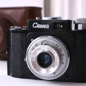 SMENA Soviet 35mm Film Camera GOMZ S/N: 317582