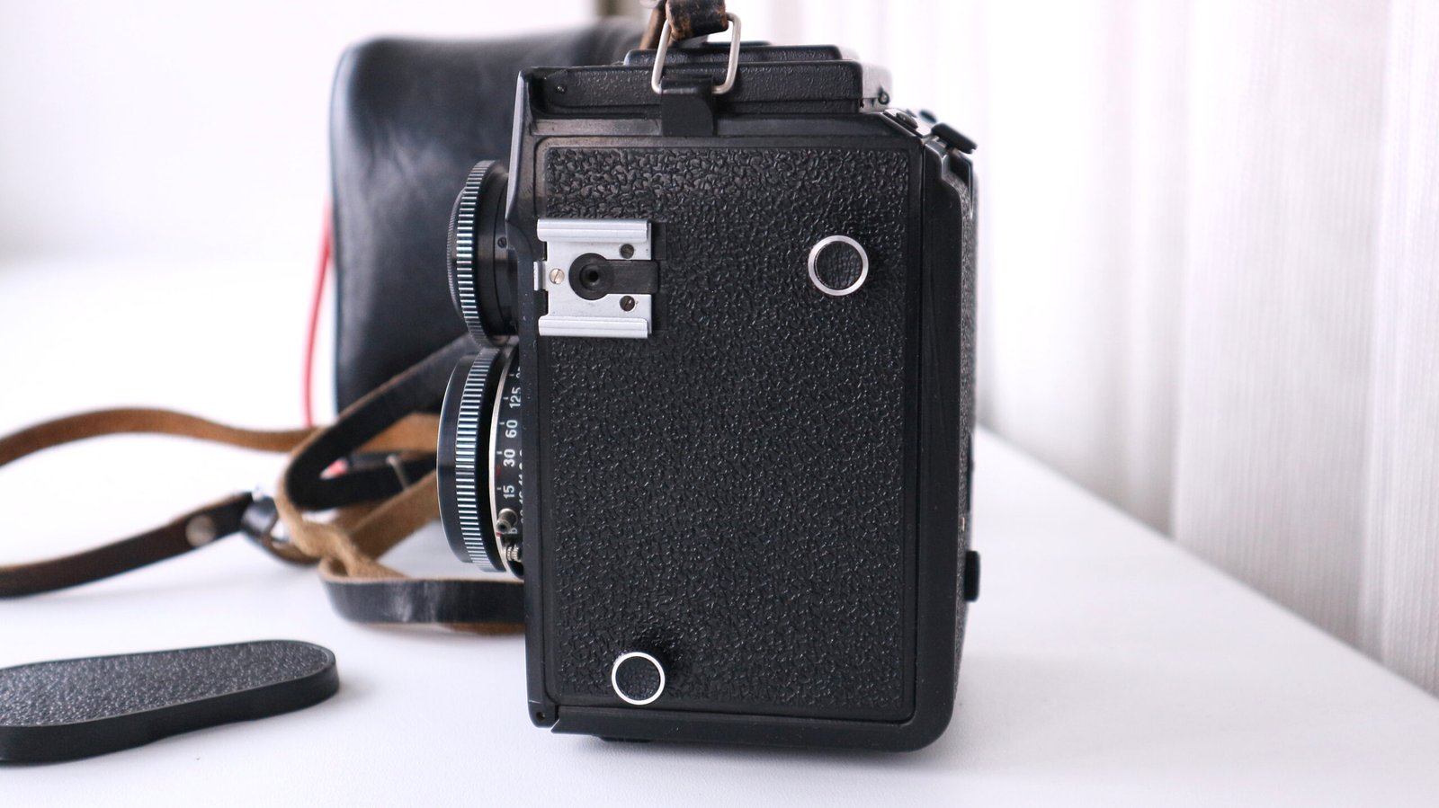 Lubitel 166 B LOMO TLR Camera Medium Format 6x6. S/N: 81710072 - Image 4