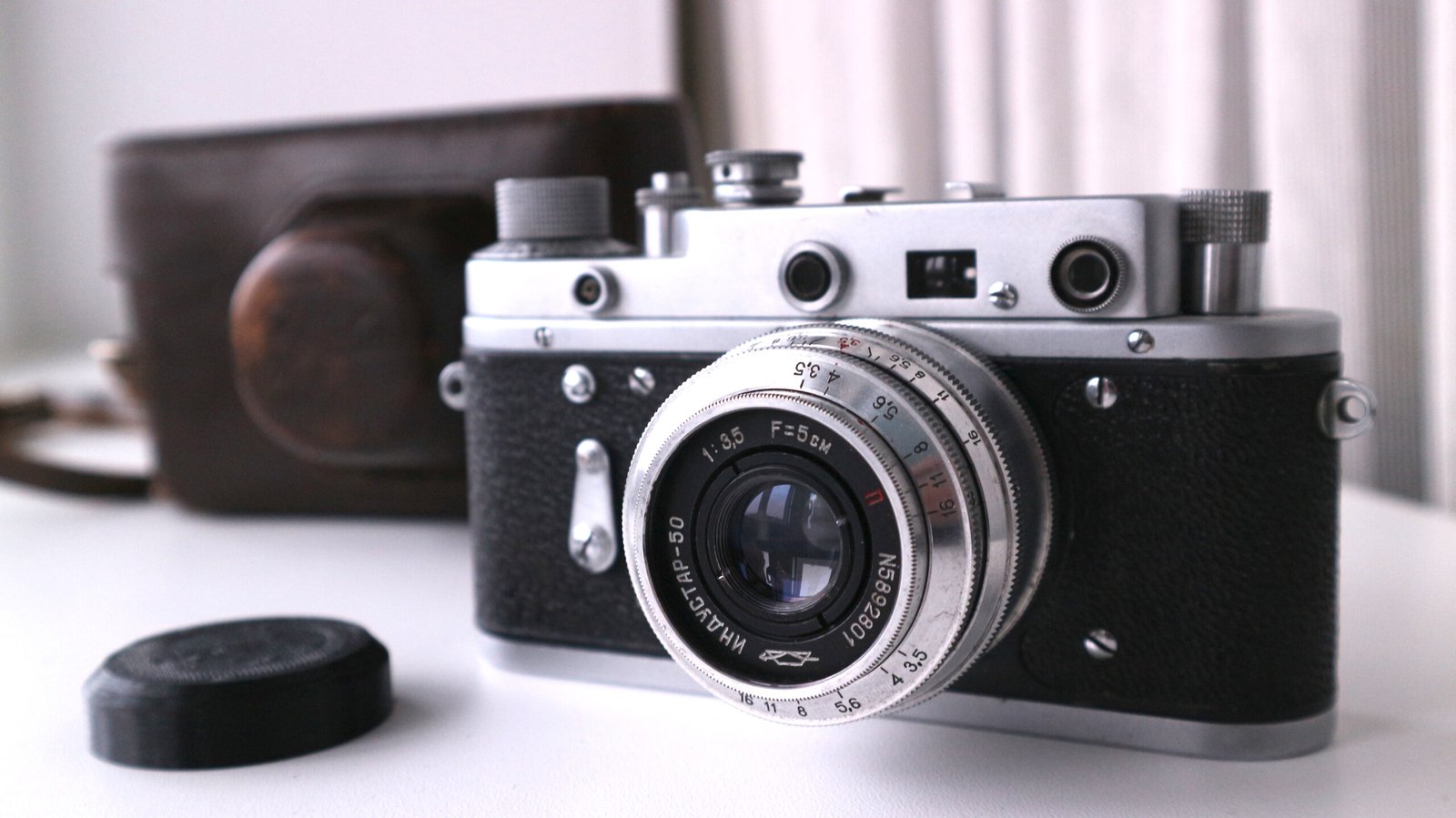 Zorki 2-с Soviet Rangefinder Camera 35mm with Industar 50 3.5/50mm S/N 5892801